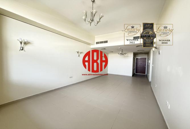 55973998 - Property Main Image