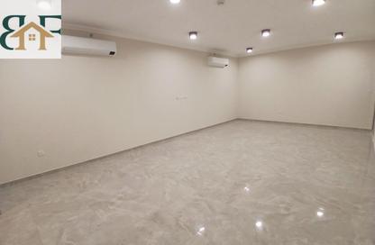 Apartment - 2 Bedrooms - 3 Bathrooms for rent in Musheireb Apartments - Musheireb - Doha