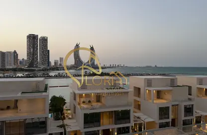 Apartment - 2 Bedrooms - 2 Bathrooms for rent in Gewan Island - The Pearl Island - Doha