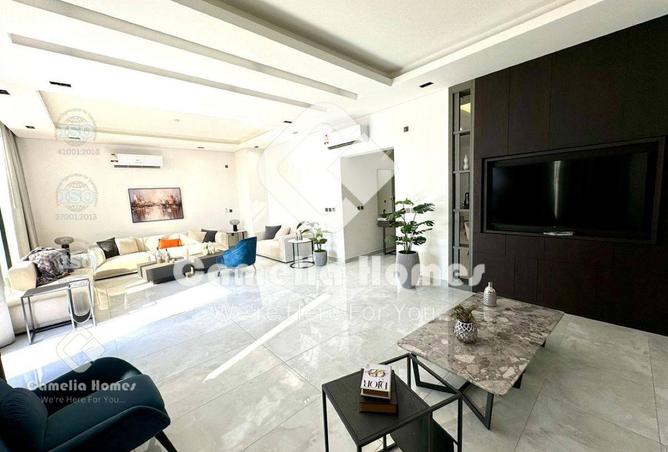 54054238 - Property Image 3