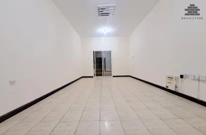 Apartment - 3 Bedrooms - 3 Bathrooms for rent in Al Nasr Street - Al Nasr - Doha