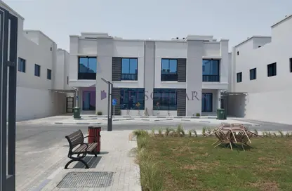 Compound - 5 Bedrooms - 6 Bathrooms for rent in Ammar Bin Yasser Street - Al Aziziyah - Doha
