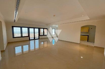 Apartment - 2 Bedrooms - 3 Bathrooms for rent in East Porto Drive - Porto Arabia - The Pearl Island - Doha