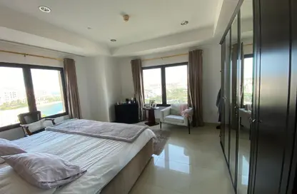 شقة - 2 غرف نوم - 3 حمامات للايجار في طريق بورتو الغربي - بورتو أرابيا - جزيرة اللؤلؤة - الدوحة