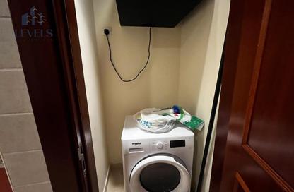 Apartment - 1 Bedroom - 2 Bathrooms for rent in East Porto Drive - Porto Arabia - The Pearl Island - Doha