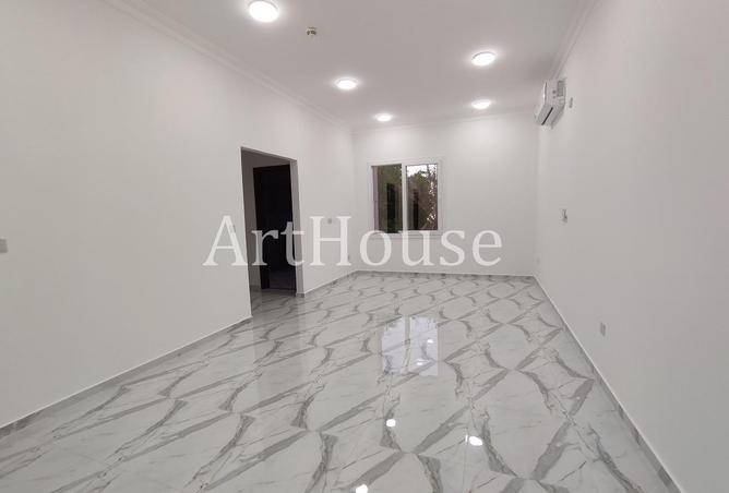 61002157 - Property Image 2