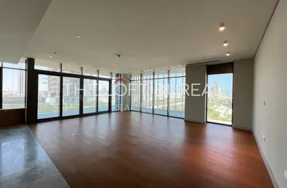 Apartment - 1 Bedroom - 2 Bathrooms for sale in Seef Lusail Tower 1 - Seef Lusail - Lusail City - Lusail