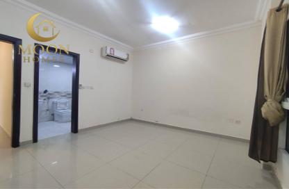 Apartment - 2 Bedrooms - 2 Bathrooms for rent in Al Mansoura - Al Mansoura - Doha Apartment - 2 Bedrooms - 2 Bathrooms for rent in Al Mansoura - Al Mansoura - Doha