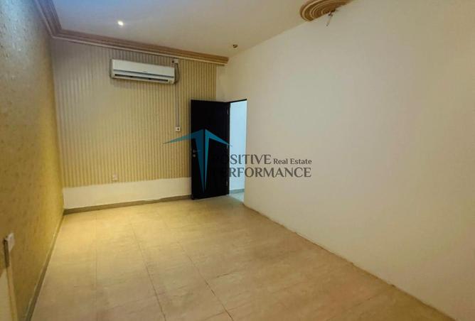 1004487 - Property Image 3