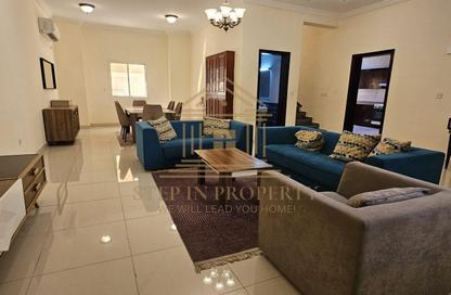 مجمع سكني - 4 غرف نوم - 5 حمامات للايجار في شارع  بو هامو - أبو هامور - الدوحة