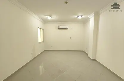 Apartment - 2 Bedrooms - 2 Bathrooms for rent in Muntazah 7 - Al Muntazah - Doha