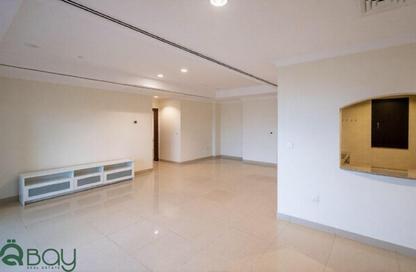 Apartment - 2 - 3 for sale in West Porto Drive - Porto Arabia - The Pearl Island - Doha Apartment - 2 - 3 for sale in West Porto Drive - Porto Arabia - The Pearl Island - Doha