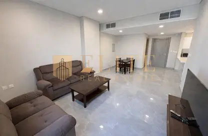 شقة - 2 غرف نوم - 3 حمامات للايجار في جياردينو فيلدج - جزيرة اللؤلؤة - الدوحة