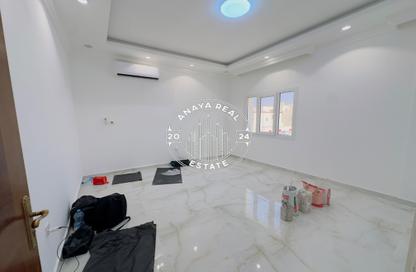 Apartment - Studio - 1 Bathroom for rent in Al Wukair - Al Wakra