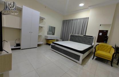 Apartment - Studio - 1 Bathroom for rent in Al Sadd Road - Al Sadd - Doha Apartment - Studio - 1 Bathroom for rent in Al Sadd Road - Al Sadd - Doha