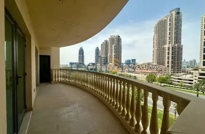 Apartment - 2 Bedrooms - 3 Bathrooms for rent in One Porto Arabia - Porto Arabia - The Pearl Island - Doha