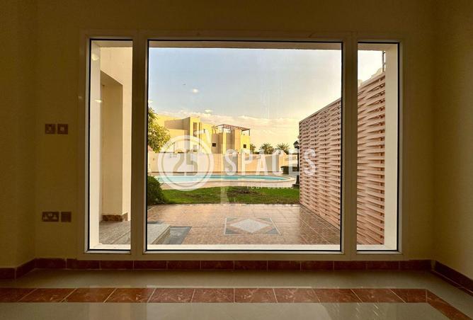 60167345 - Property Image 3