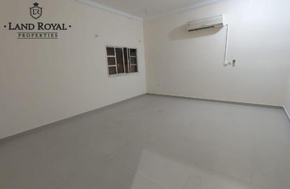 Villa - 2 Bedrooms - 1 Bathroom for rent in Muaither South - Muaither Area - Doha