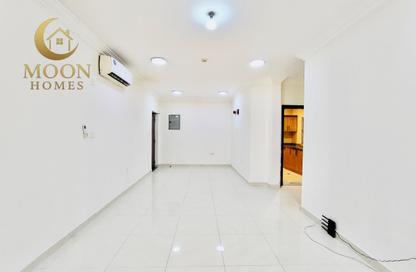 Apartment - 1 - 1 for rent in Umm Ghuwailina 4 - Umm Ghuwailina - Doha