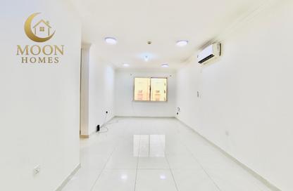 Apartment - 1 - 1 for rent in Umm Ghuwailina 4 - Umm Ghuwailina - Doha
