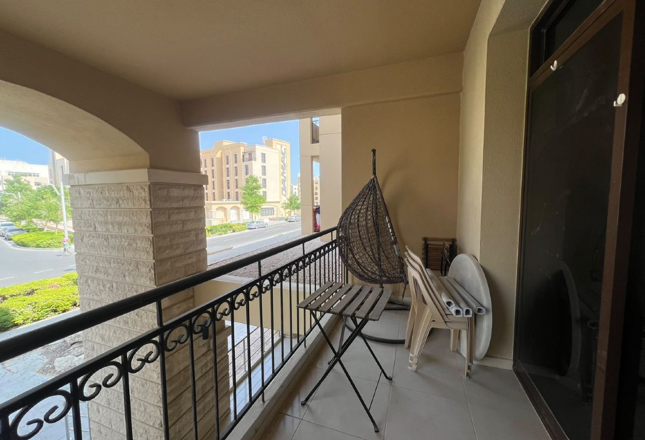 SPACIOUS  STUDIO WITH BALCONY | FOXHILL| 4000 thumbnail 6