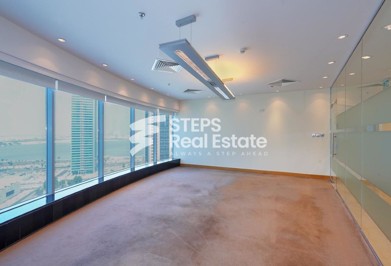 Brand New High End Office with Grace Period