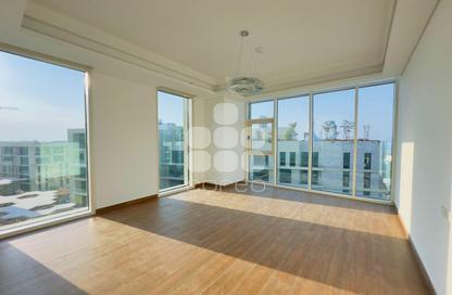 دوبلكس - 4 غرف نوم - 4 حمامات للايجار في كريستال ريزيدنس - جزيرة جيوان - جزيرة اللؤلؤة - الدوحة