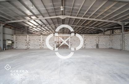 Warehouse - Studio - 1 Bathroom for rent in East Industrial Street - Birkat Al Awamer - Al Wakra