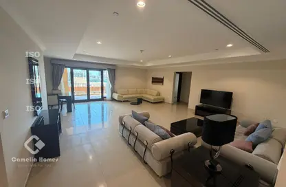 Apartment - 2 Bedrooms - 3 Bathrooms for rent in West Porto Drive - Porto Arabia - The Pearl Island - Doha