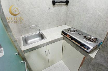 Apartment - Studio - 1 Bathroom for rent in Umm Ghuwailina 4 - Umm Ghuwailina - Doha