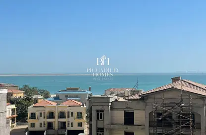 Apartment - 2 Bedrooms - 3 Bathrooms for rent in Tower 28 - Porto Arabia - The Pearl Island - Doha