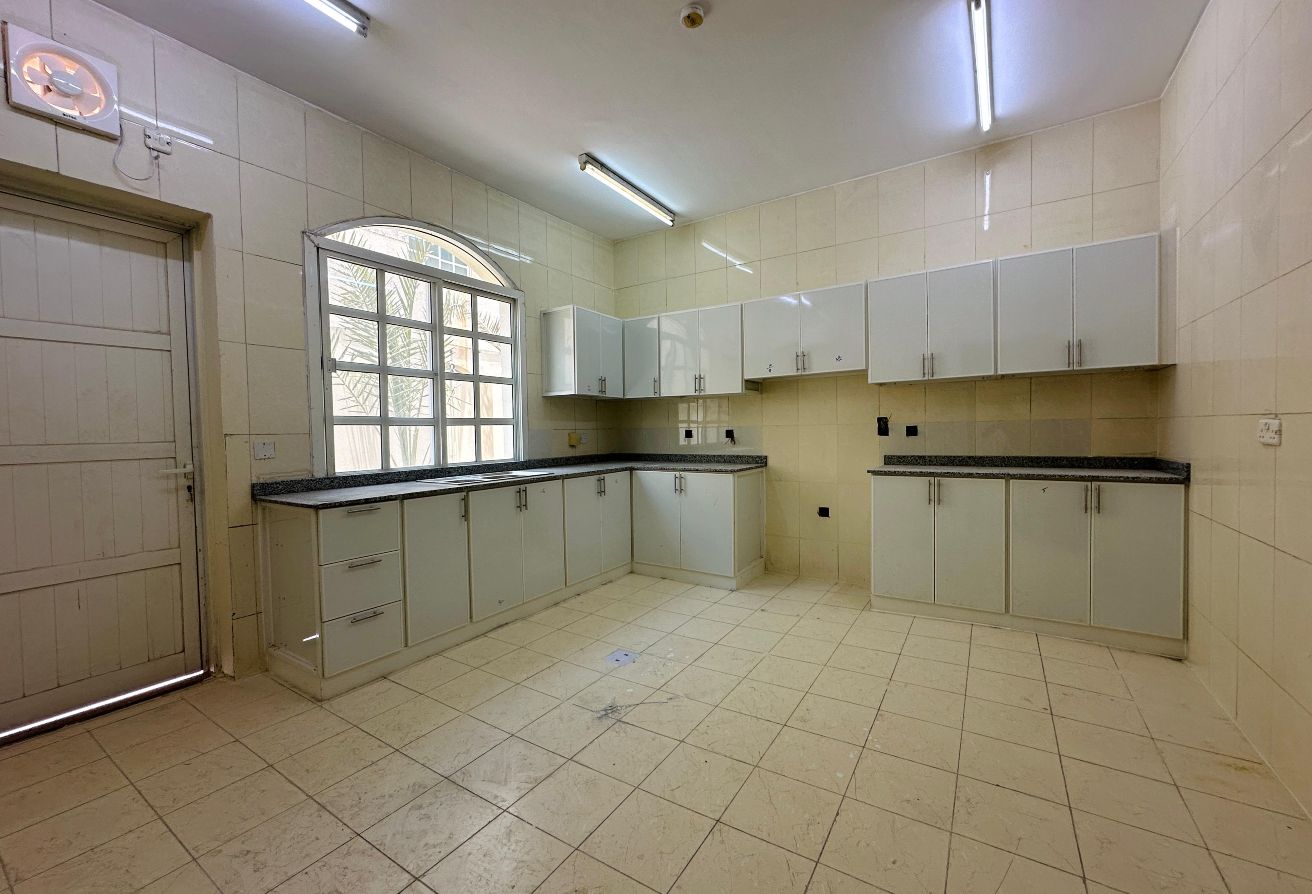Spacious Layout | 5BR Villa for Rent | Ain Khalid
