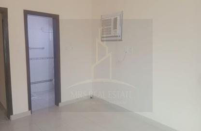 Apartment - 1 Bedroom - 2 Bathrooms for rent in Salaja Street - Doha Al Jadeed - Doha