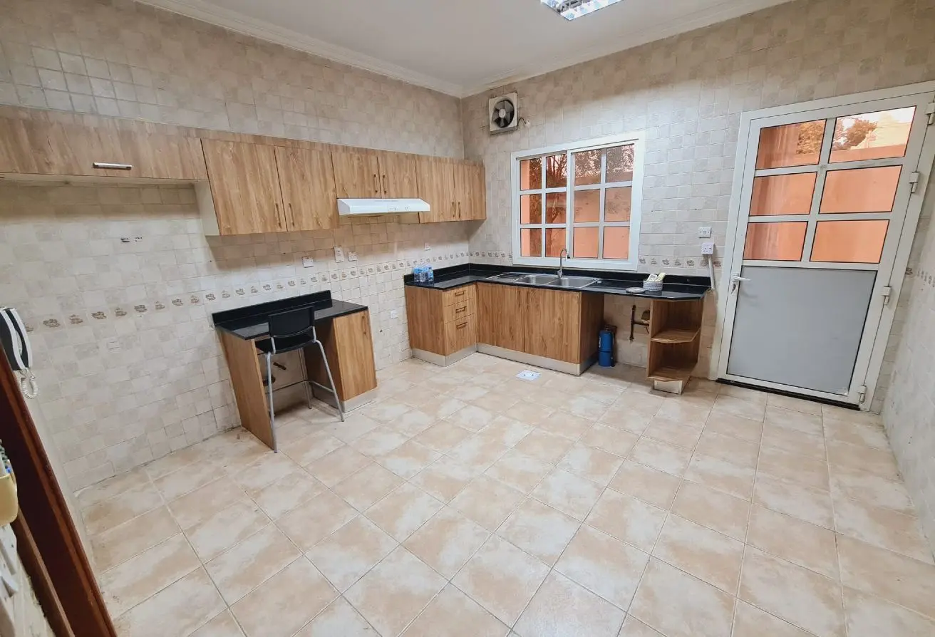 61223347 - Property Main Image
