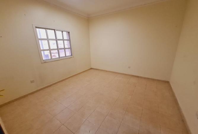 61223347 - Property Image 3