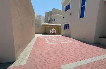 Villa - 7+ - 7+ for rent in Waterfront West Villas - Waterfront Residential - The Waterfront - Lusail