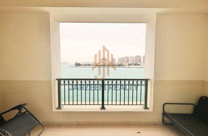 Apartment - 2 Bedrooms - 2 Bathrooms for rent in Viva West - Viva Bahriyah - The Pearl Island - Doha
