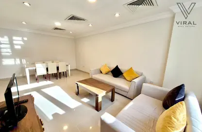 Apartment - 2 Bedrooms - 2 Bathrooms for rent in Al Salam Tower - Corniche Road - Corniche Road - Doha