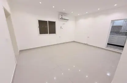 Apartment - 1 Bedroom - 1 Bathroom for rent in Al Duhail - Al Duhail - Doha