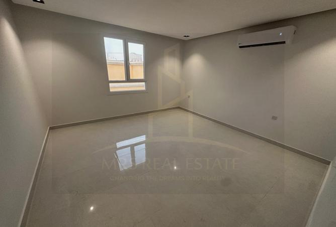 55678565 - Property Image 2