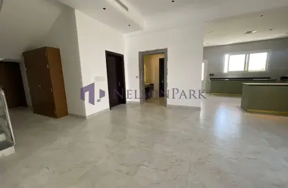 Villa - 7 Bedrooms for rent in Al Kheesa - Al Kheesa - Umm Salal Mohammed