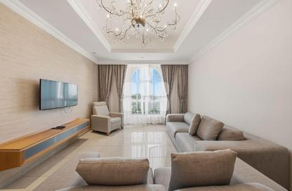 Apartment - 2 Bedrooms - 3 Bathrooms for rent in Imperial Diamond - Viva Bahriyah - The Pearl Island - Doha