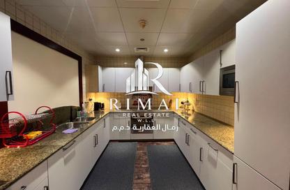 Apartment - 2 Bedrooms - 3 Bathrooms for rent in East Porto Drive - Porto Arabia - The Pearl Island - Doha