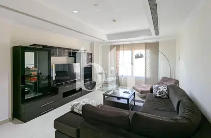 Apartment - 1 Bedroom - 2 Bathrooms for rent in West Porto Drive - Porto Arabia - The Pearl Island - Doha