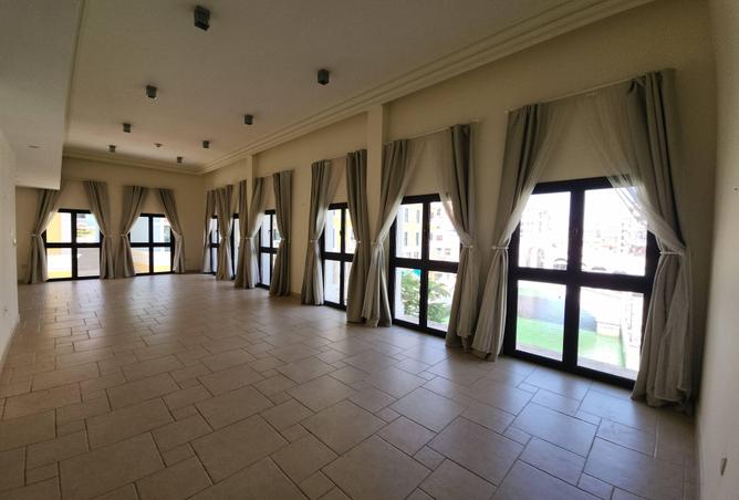 56415214 - Property Main Image
