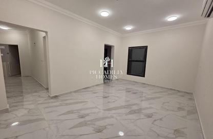 Apartment - 2 Bedrooms - 3 Bathrooms for rent in Fereej Bin Mahmoud North - Fereej Bin Mahmoud - Doha