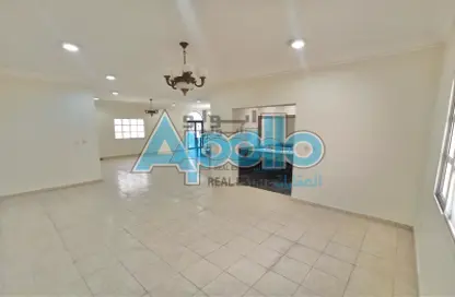 Villa - 3 Bedrooms - 3 Bathrooms for rent in Al Ain Compound 1 - Ain Khaled - Doha