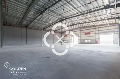 مخزن - استوديو - 2 حمامات للايجار في شارع الصناعية الشرقي - بركة العوامر - الوكرة