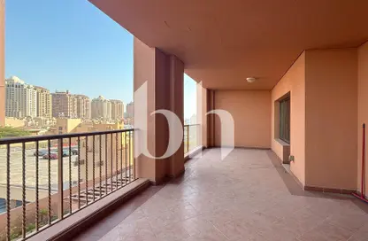 Apartment - 1 Bedroom - 2 Bathrooms for rent in West Porto Drive - Porto Arabia - The Pearl Island - Doha