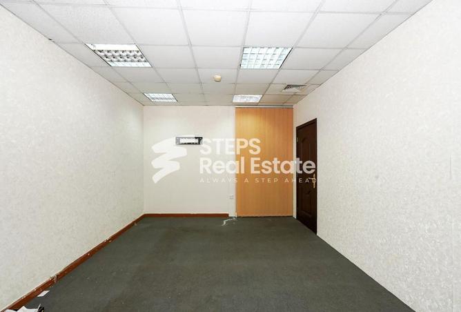 52452343 - صورة العقار 3